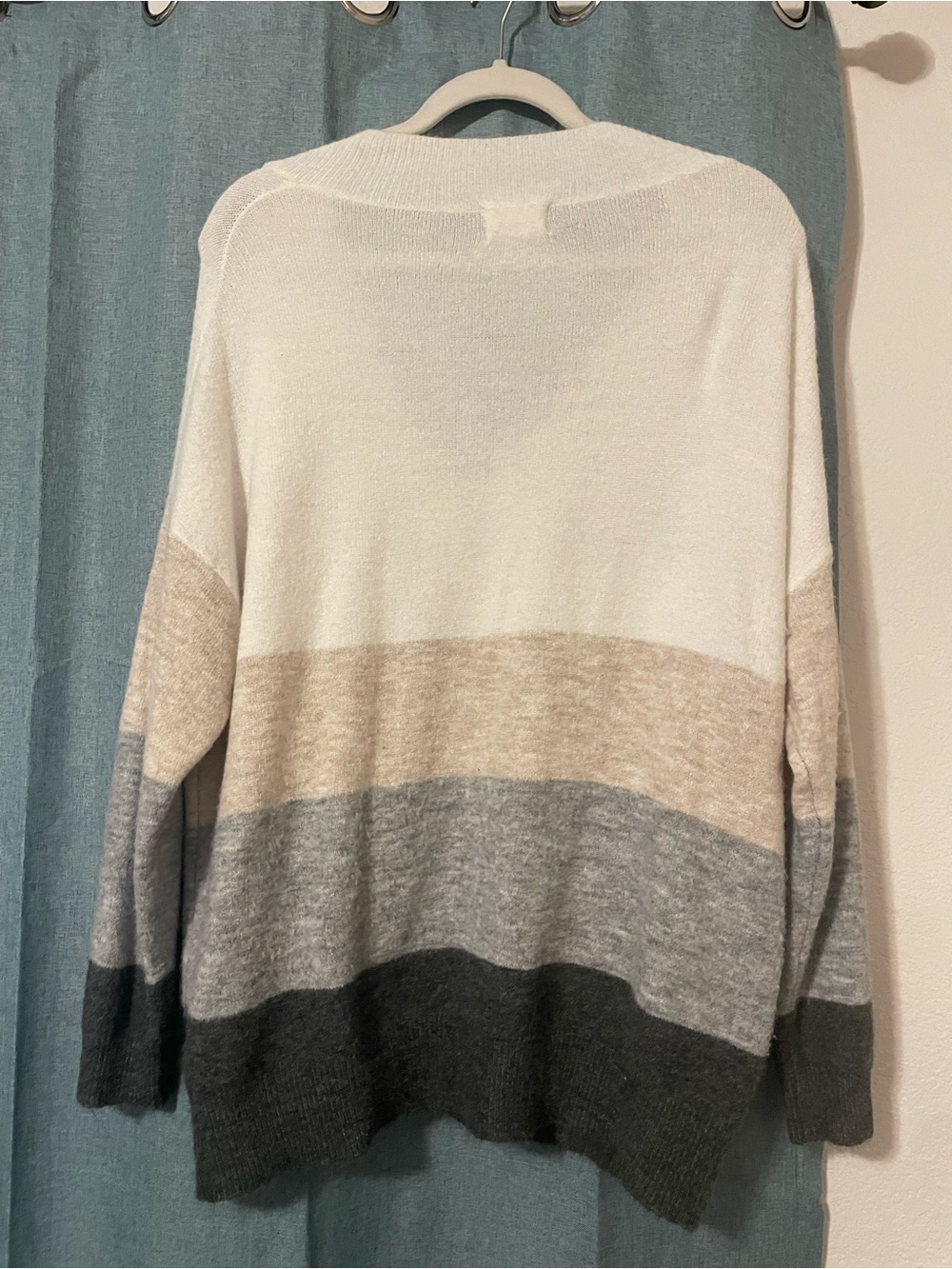 Dreamers Colorblock Crewneck Sweater - White, Beige & Gray